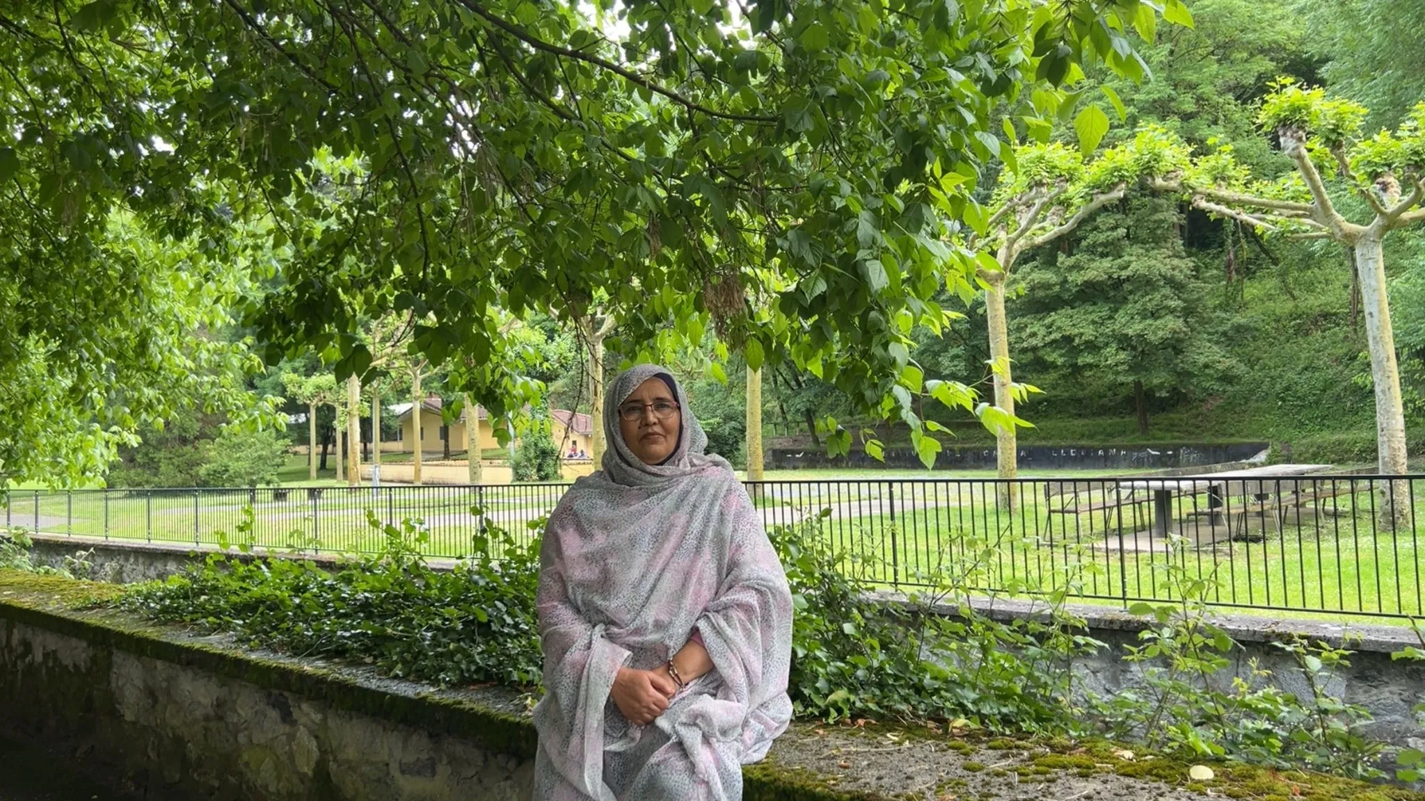 Baida Rahal irrumpe en el panorama literario con una historia realista y valiente desde el corazón del desierto